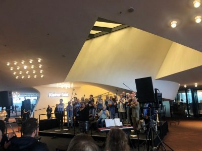 „Die Elbphilharmonie singt