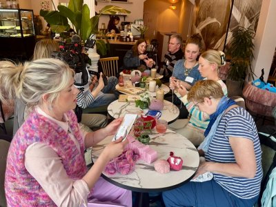 Alzheimer Hamburg | Charity Event Knitting Club & Ankerpunkt Junge Demenz  ...