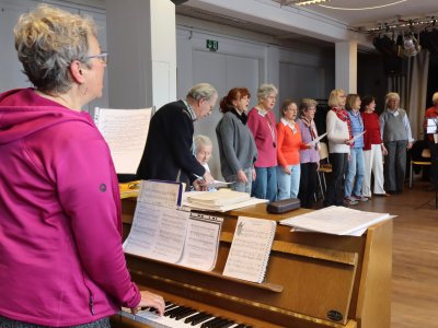 Alzheimer Hamburg | Chor Vergissmeinnicht – Singen für die  ...